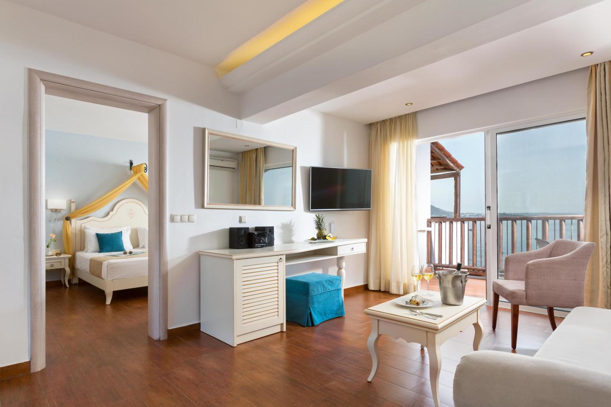Alexander Beach Hotel & Village Resort Mália Zewnętrze zdjęcie